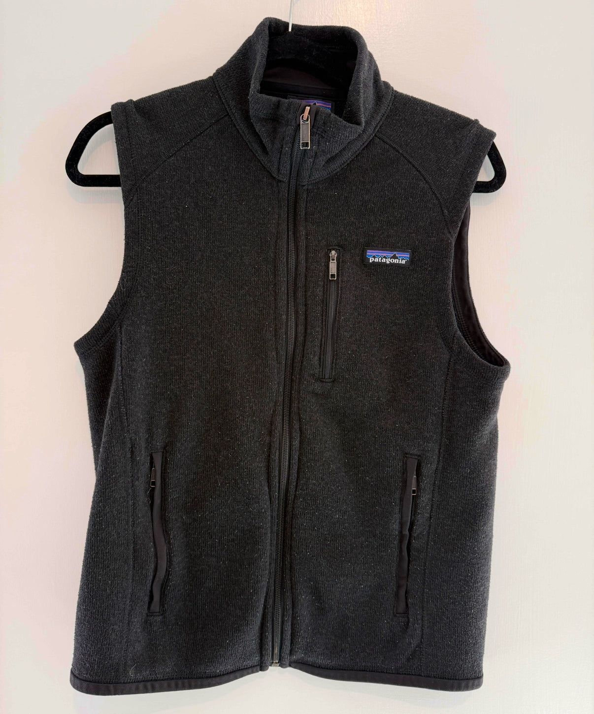 #146 - REDUCED Patagonia - Adult S - Black Vest | VGUC