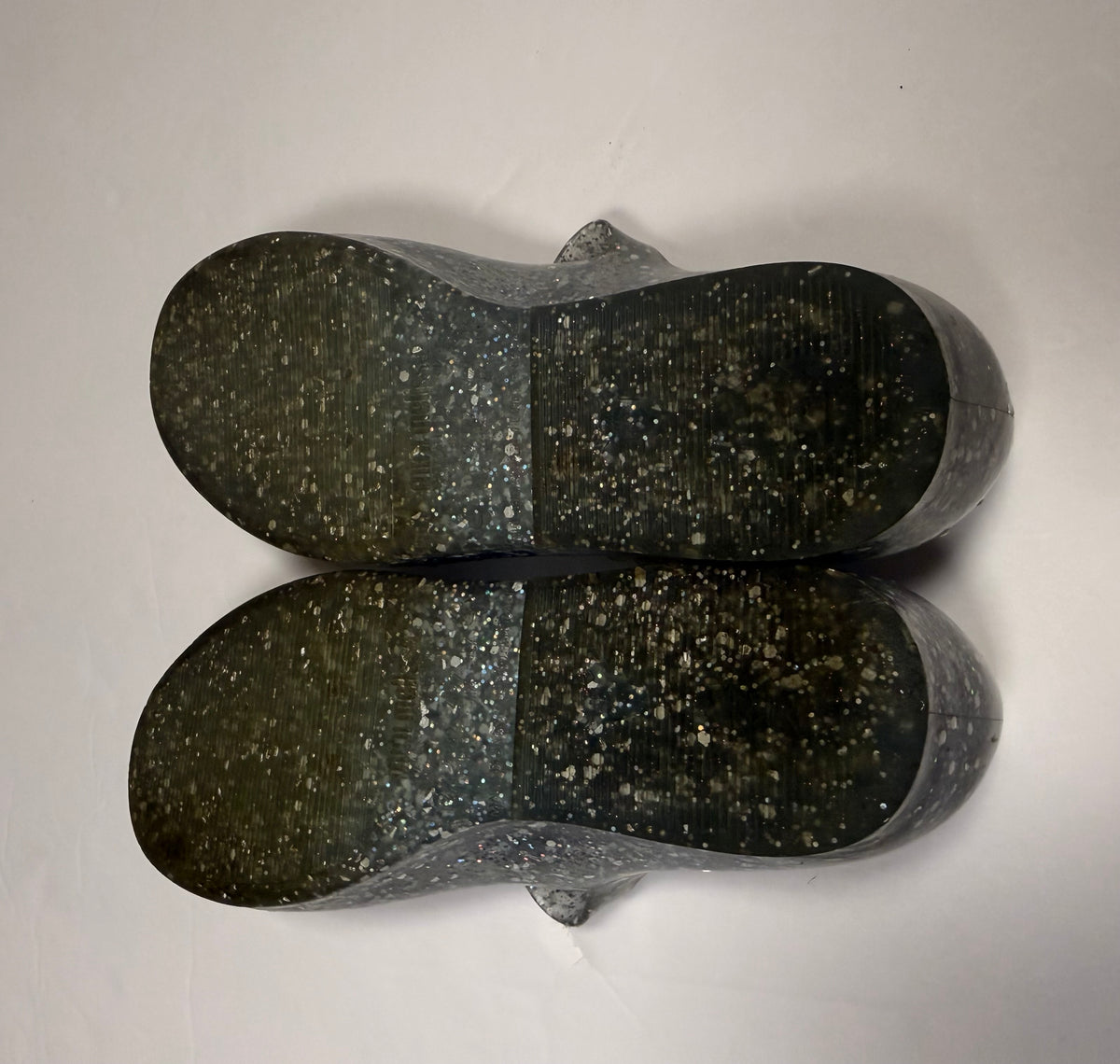 #141 Girls Shoe Size 11 Mini Melissa Frozen Elsa Shoes with Sparkles with Velcro Strap
