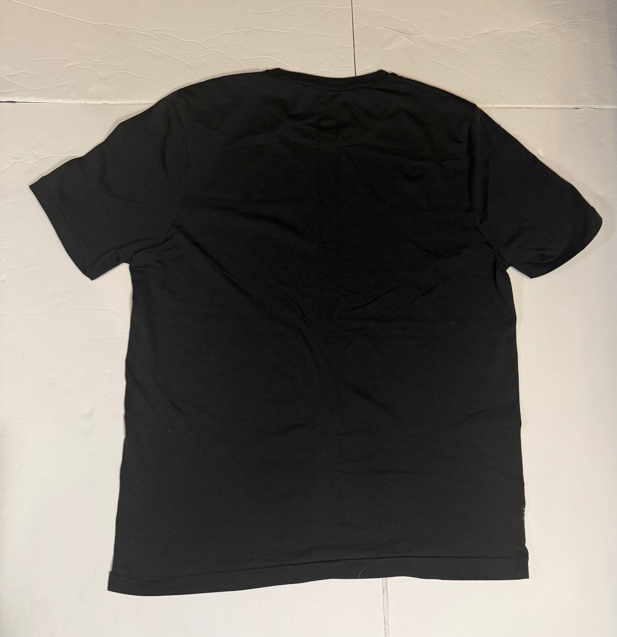 #141 Mens Large Under Armour Rush Shirt in Black
