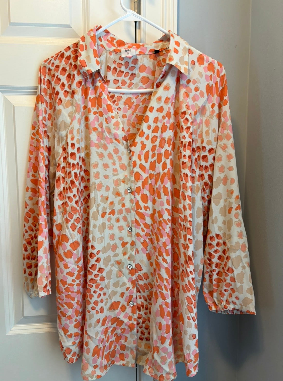 #22 Cabi Women’s X-Large blouse