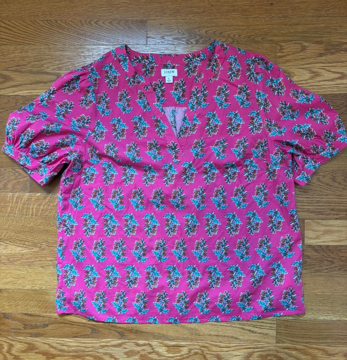 #22 Women’s Large J.Crew shirt