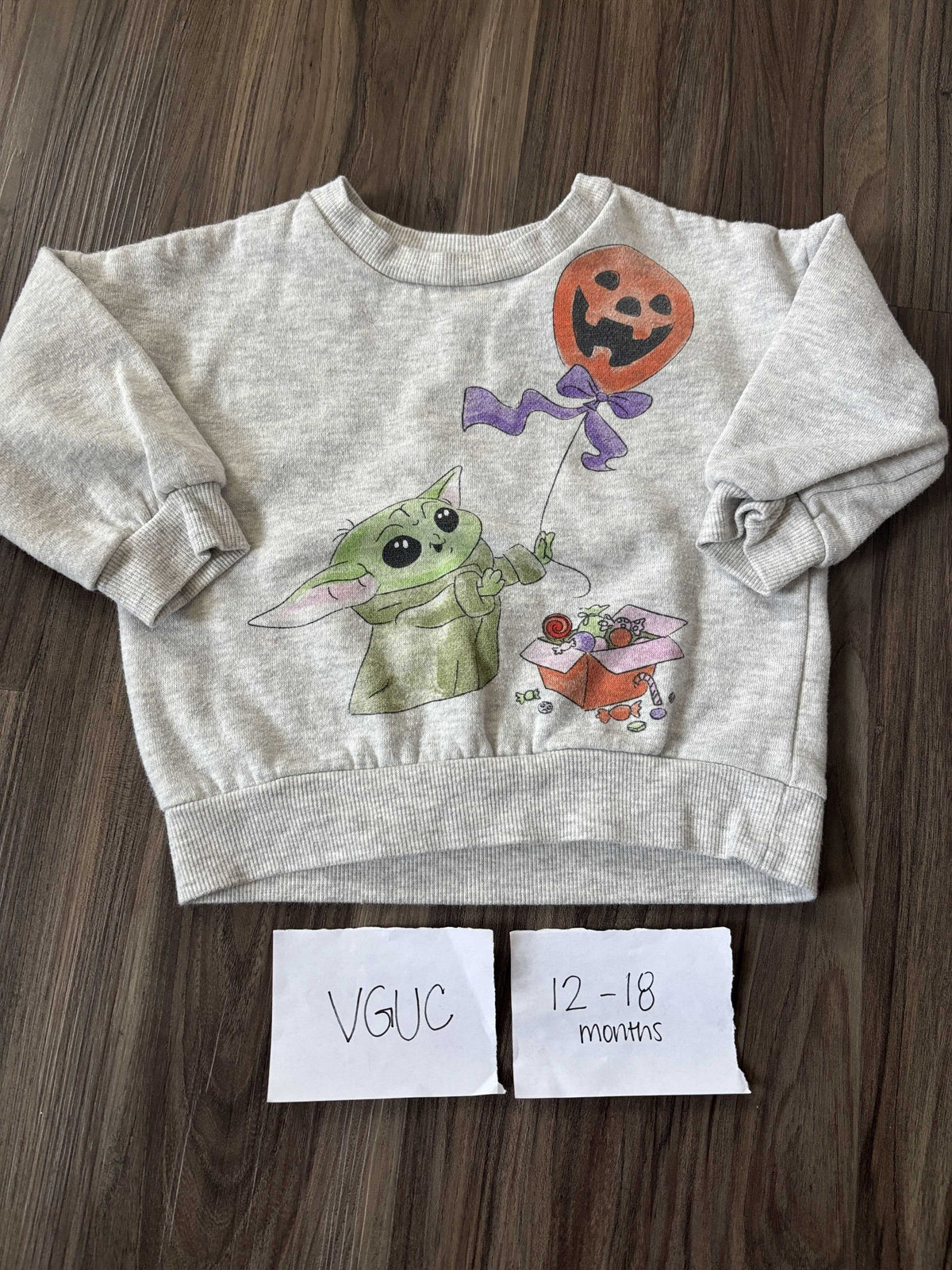 #138 - 12-18 Mo VGUC Baby Yoda Halloween Sweatshirt
