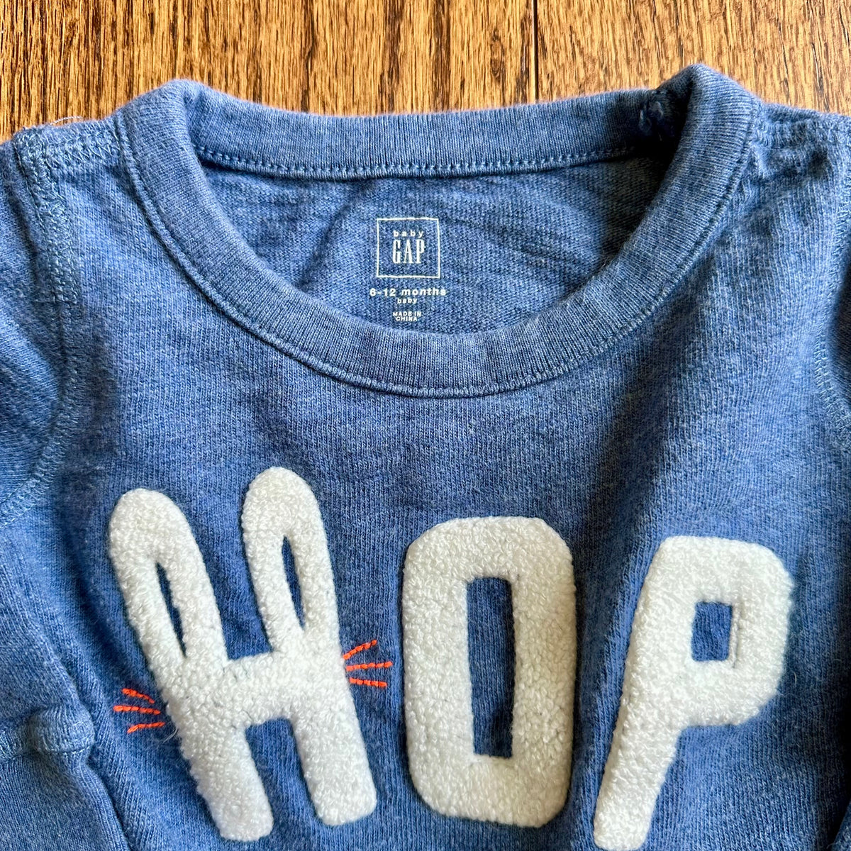 #113 GUC Gap "HOP" Easter Blue Crewneck Sweatshirt, size 6-12 months