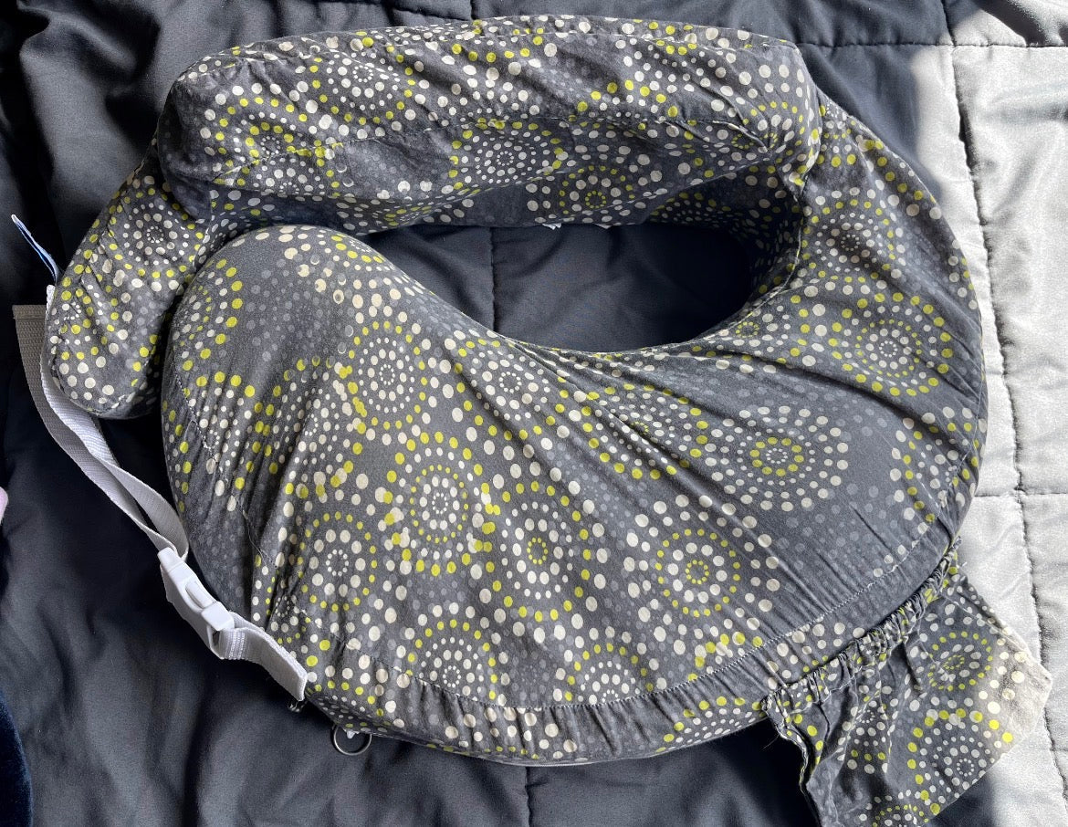 Seller #13 My Brest Friend nursing pillow