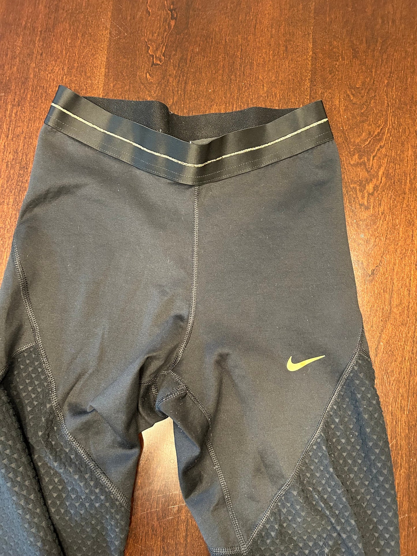 Reduced - Seller #18 Nike black leggings women’s small