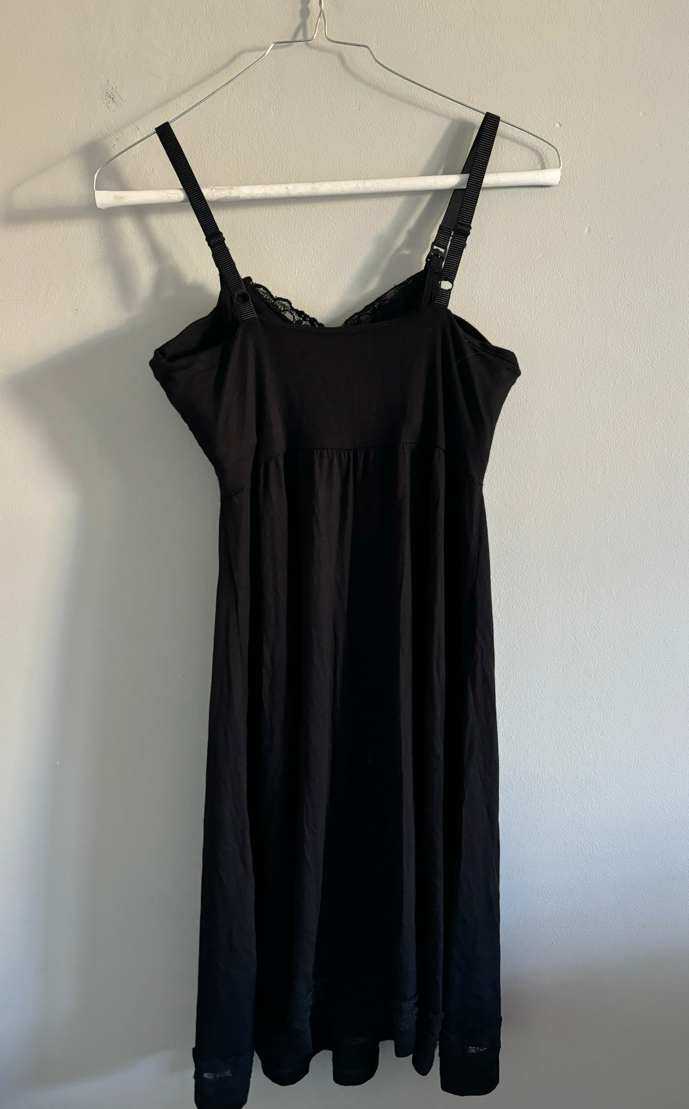 #101 *REDUCED*A Pea in the Pod Nursing Nightgown Black Women Maternity Size Small