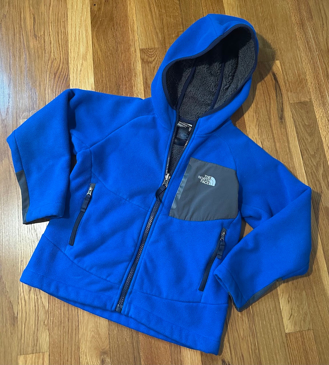 Seller #101 North Face boys XS (6) blue fleece jacket