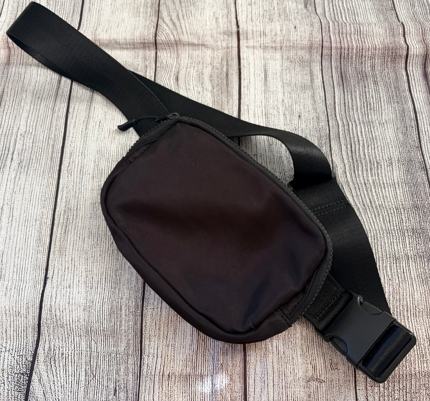 Seller 122 Black Belt Bag (Amazon)