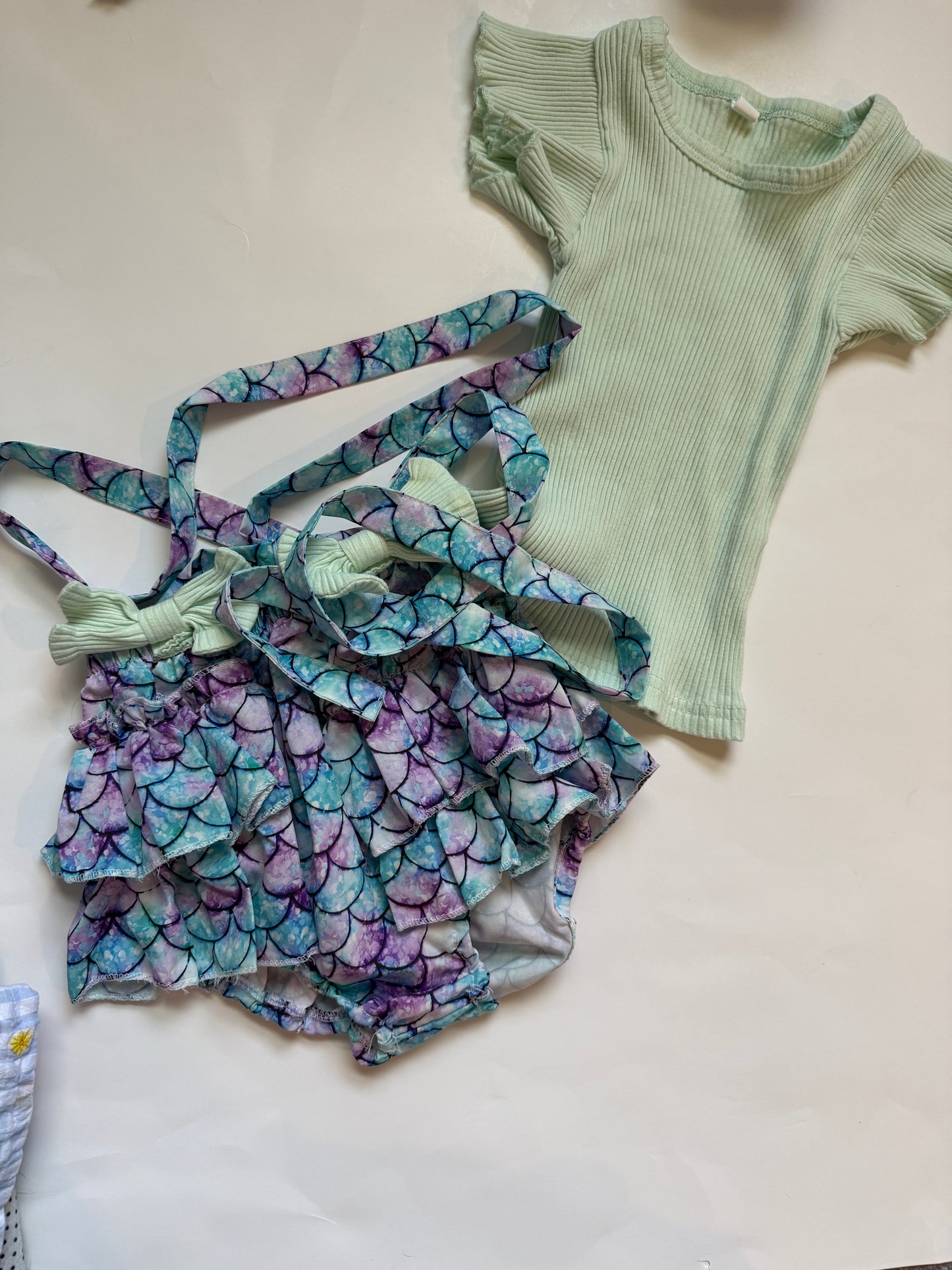 #116 Mermaid pattern shorts and shirt outfit girls 18 months