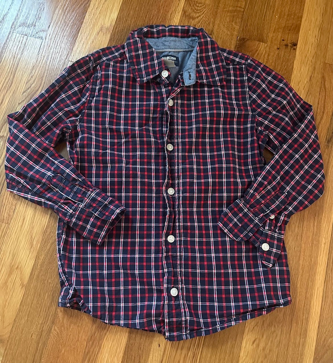 Seller #101 OshKosh boys size 8 plaid button down