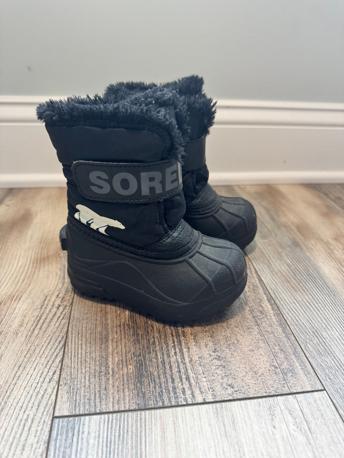 Seller # 84 | EUC Sorel Toddler Size 7 Snowboots