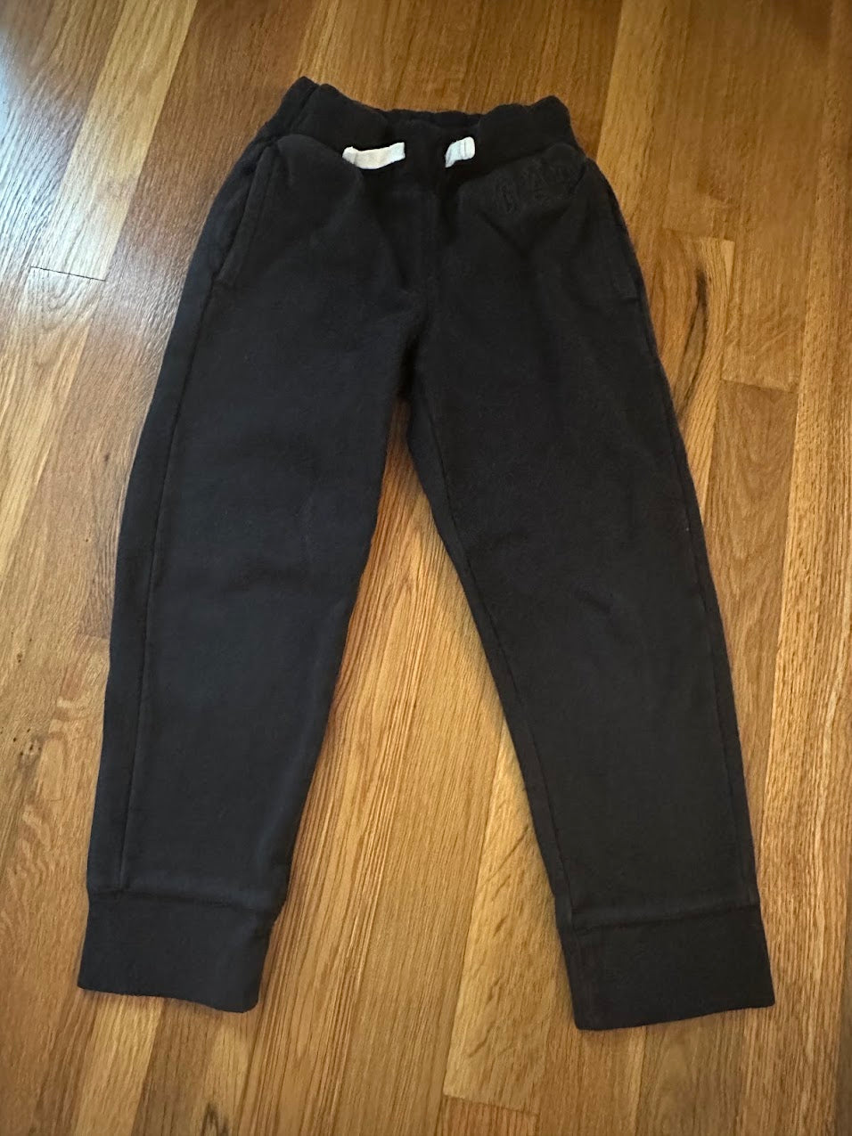 Seller #101 Gap Kids boys size small black sweatpants
