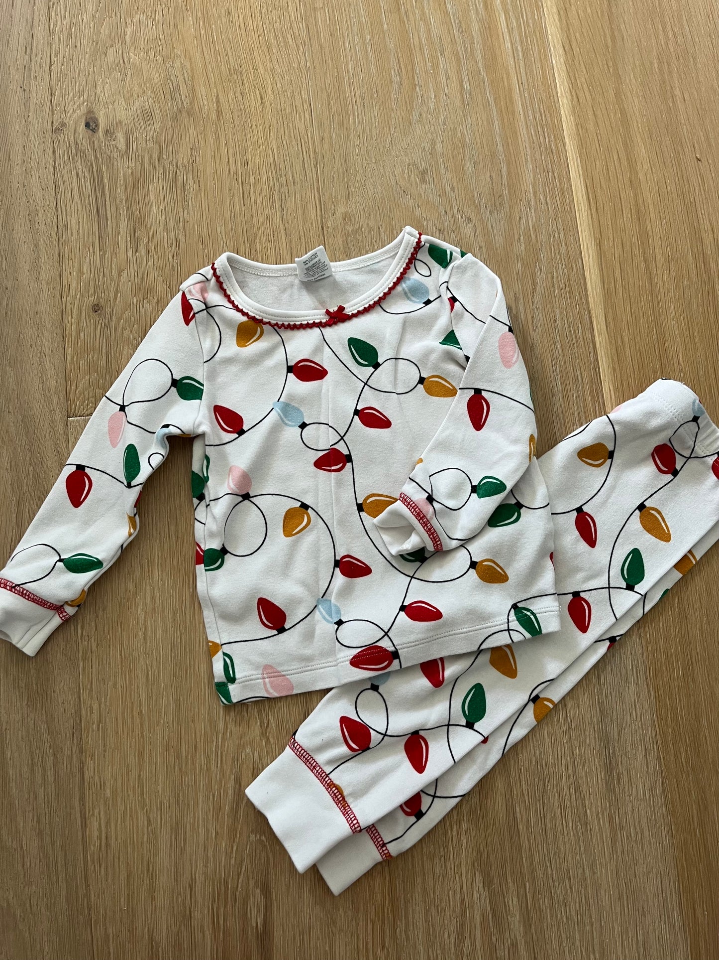 #110 Girls 24 Months Christmas Lights Pajamas
