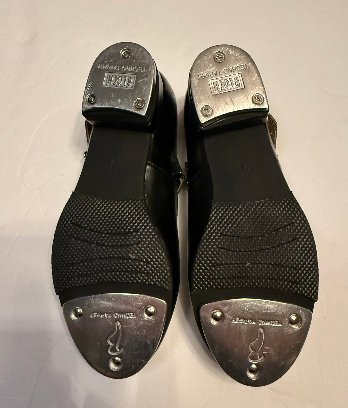#141 Girls Size 11.5 Bloch Black Tap Shoes