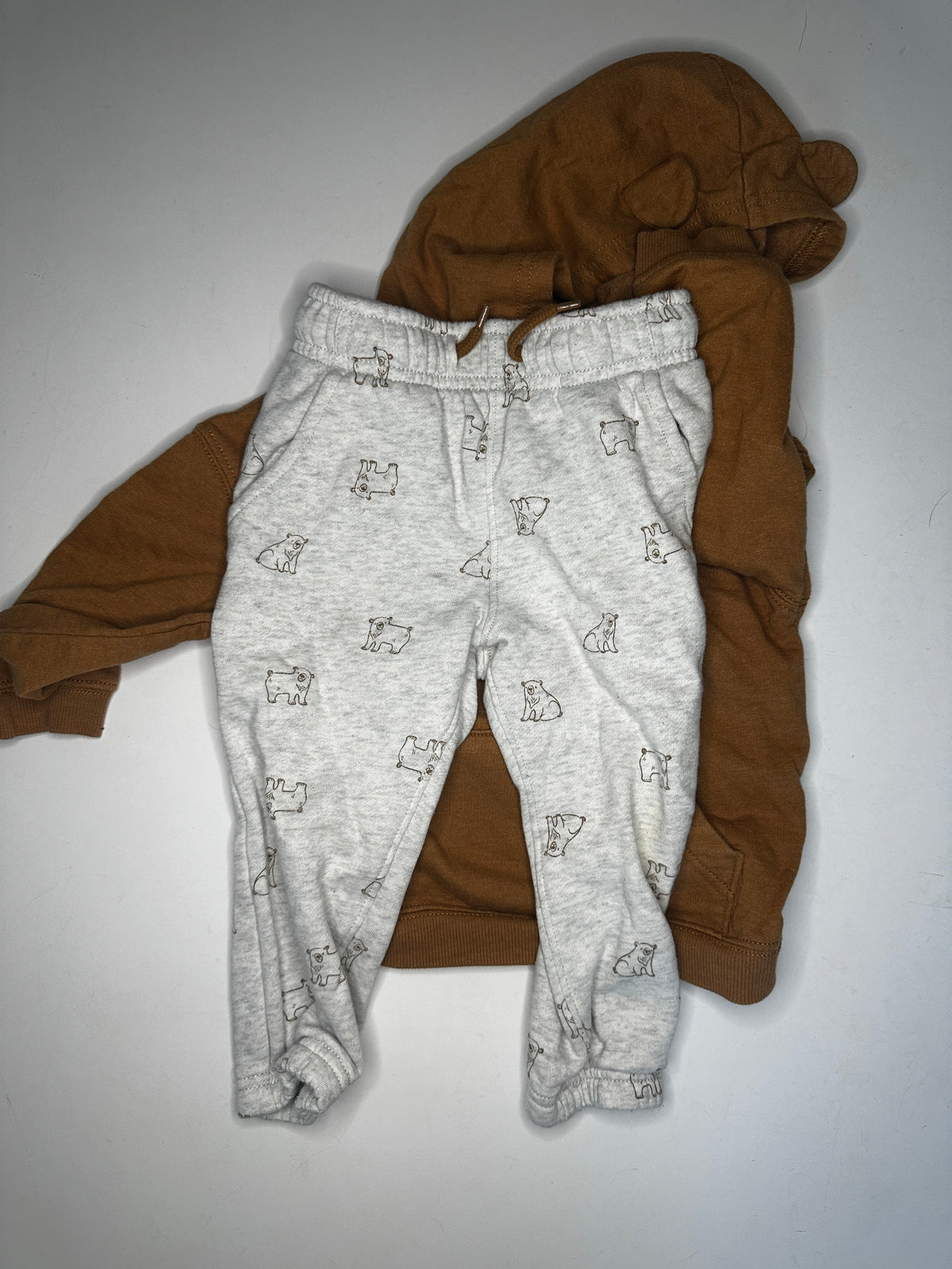 Seller #40 Carter's Boys 2T sweatsuit set (2 of 2)