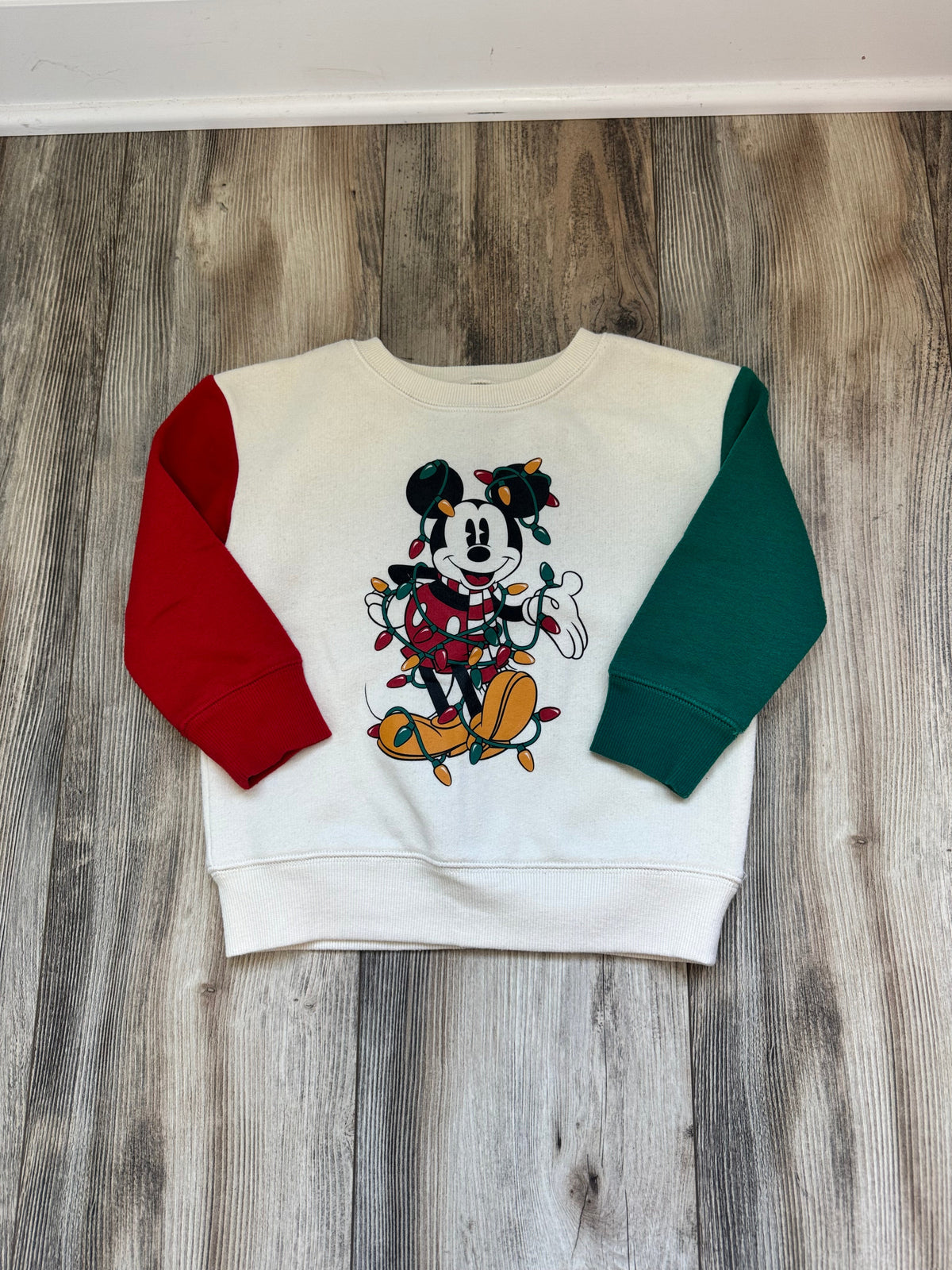Seller #84 | VGUC 2T Mickey Christmas Hoodie