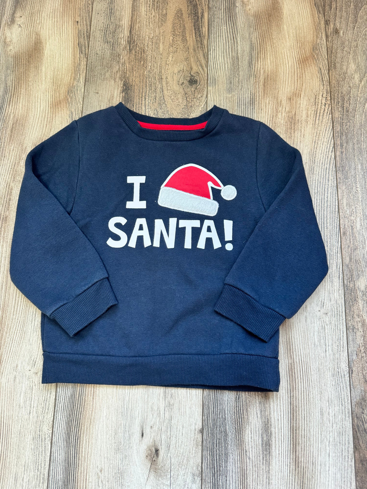 Seller #84 | EUC 3T Santa Hoodie