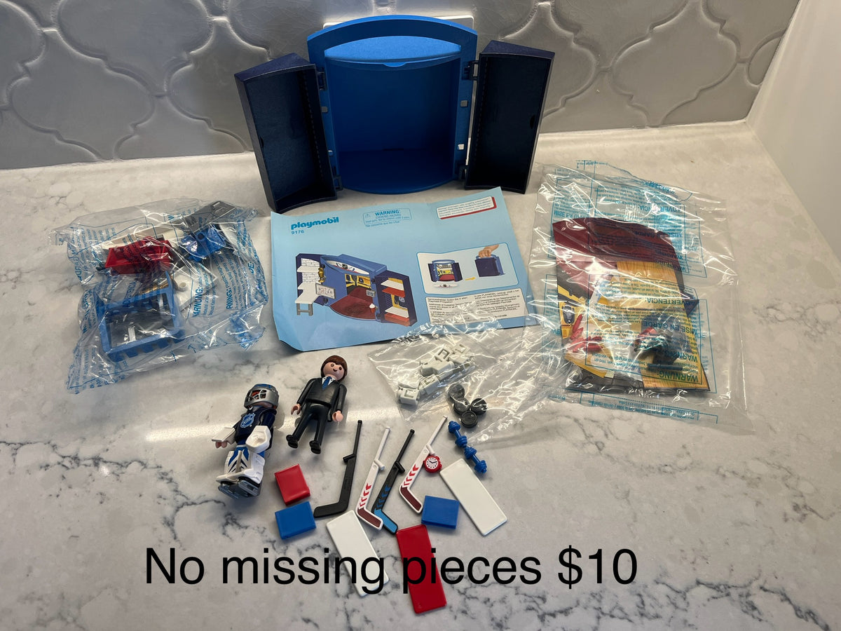 135 Playmobil travel Hockey set, BN, no missing pieces