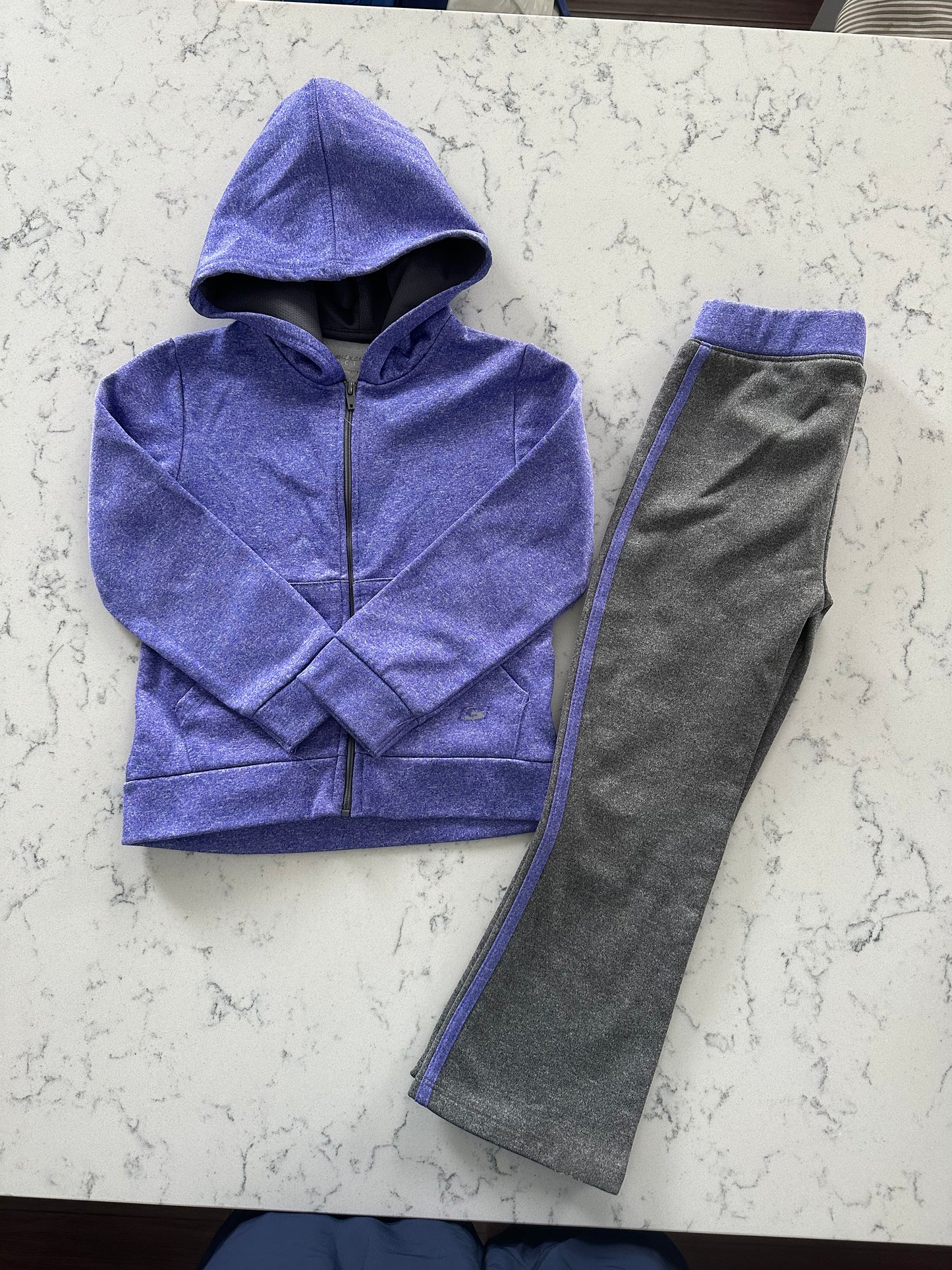 Seller 48, Sketchers Track Suit, purple, VGUC, Girls Size 5t