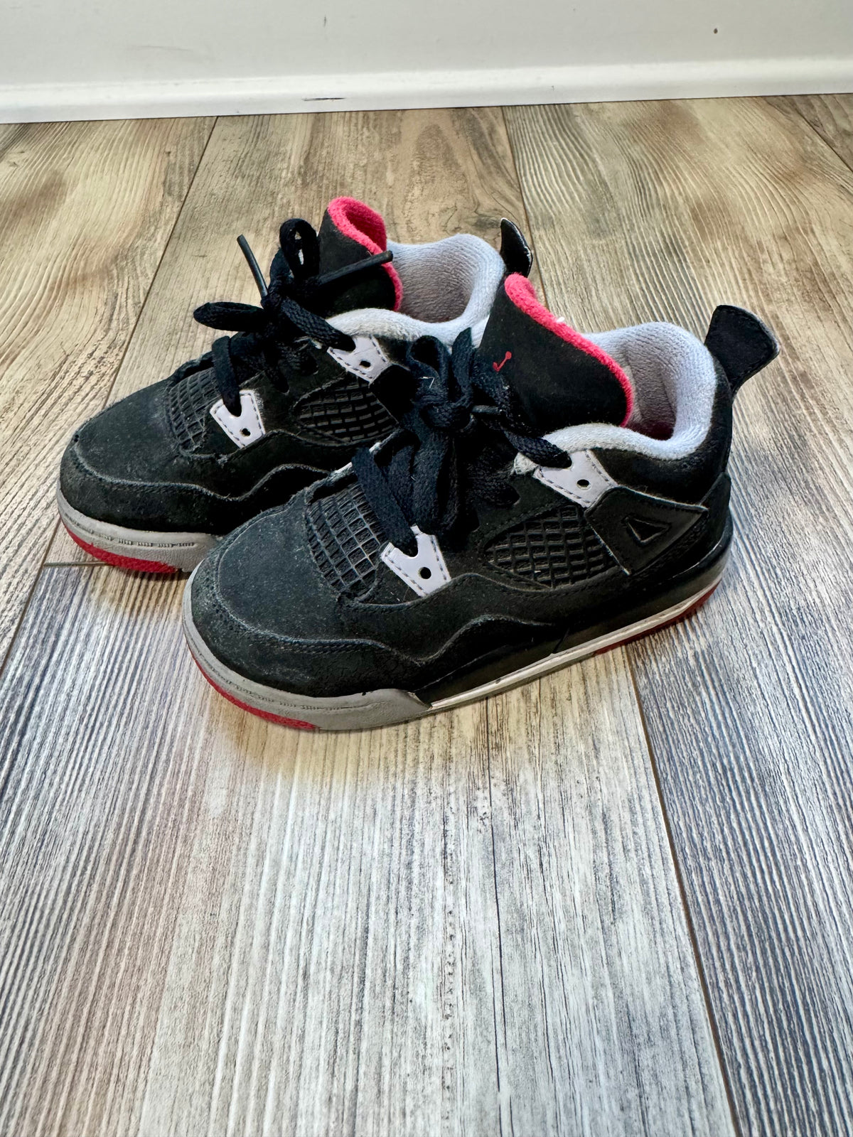 Seller #84 | Jordans Toddler Size 8