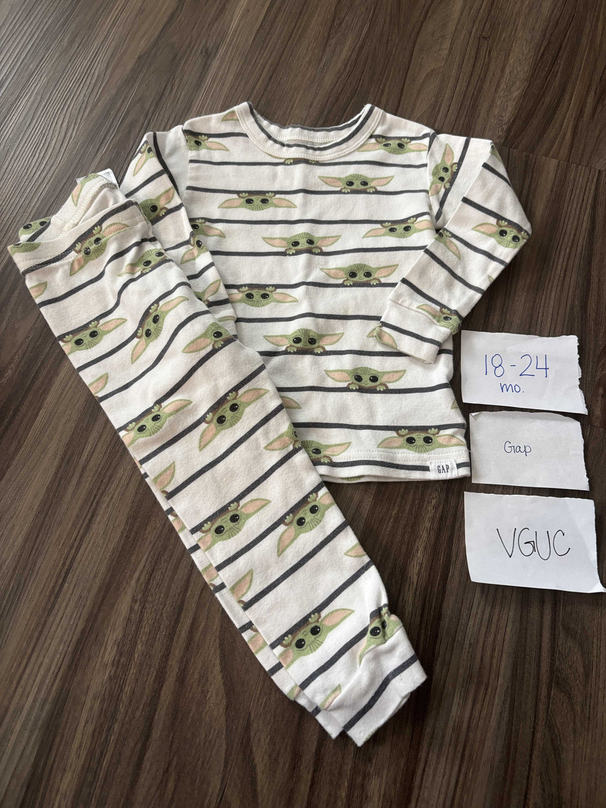#138 - 18-24 Mo Gap VGUC Baby Yoda PJs