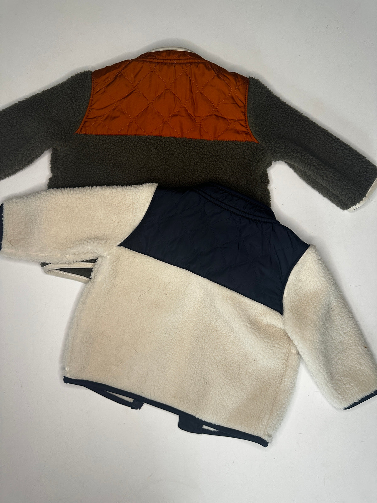 Seller #40 Old Navy fleece jacket bundle size 6-12 month
