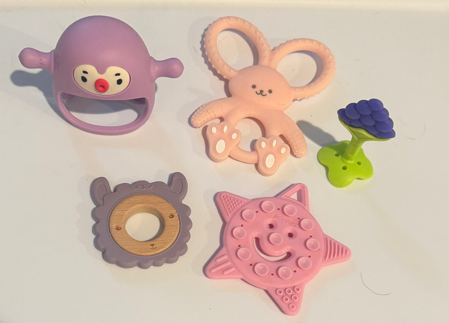 #116 5 teether toys