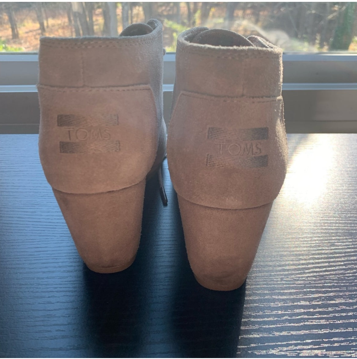 #110 Tom's Women's Size 8 Booties