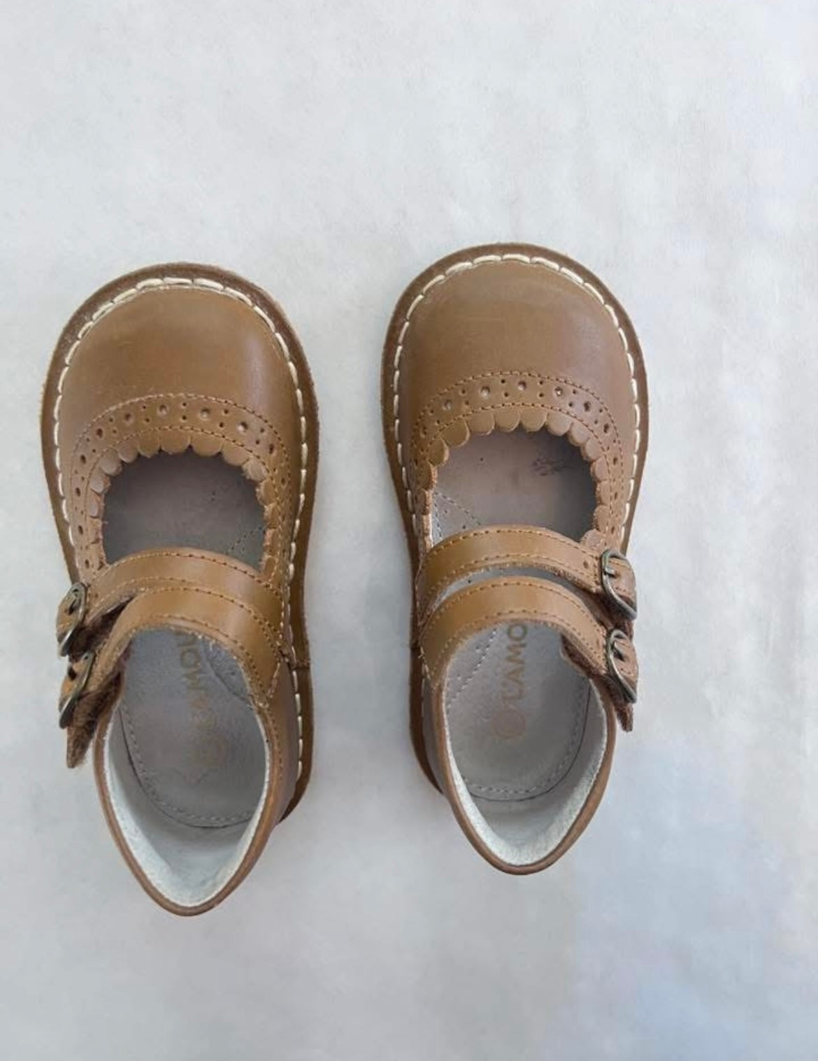 #215 REDUCED Size 7 LaMour Brown Leather Shoes