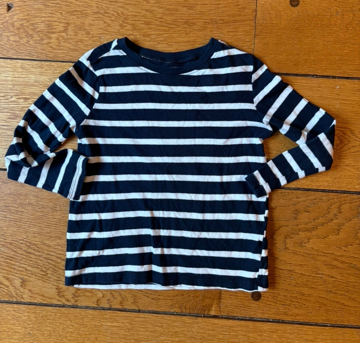 #22 boy striped old navy shirt 5t