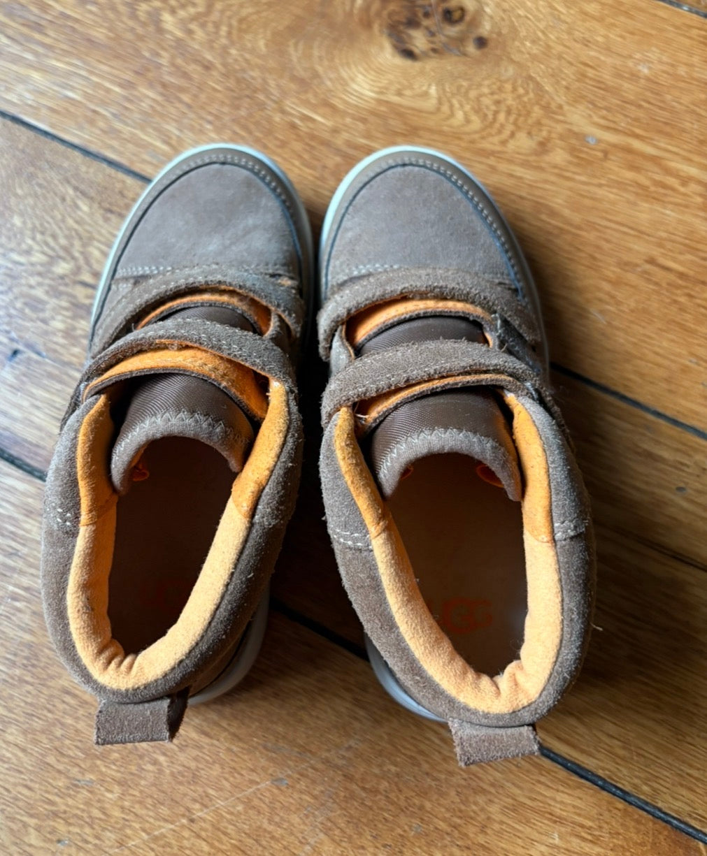 #22 Boy Ugg boots size 12