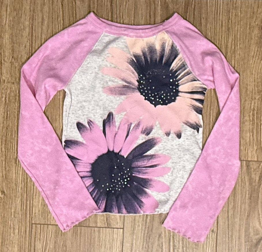 Seller #100 Girls Size S/7 So Brand Pink and Navy Daisy Shirt