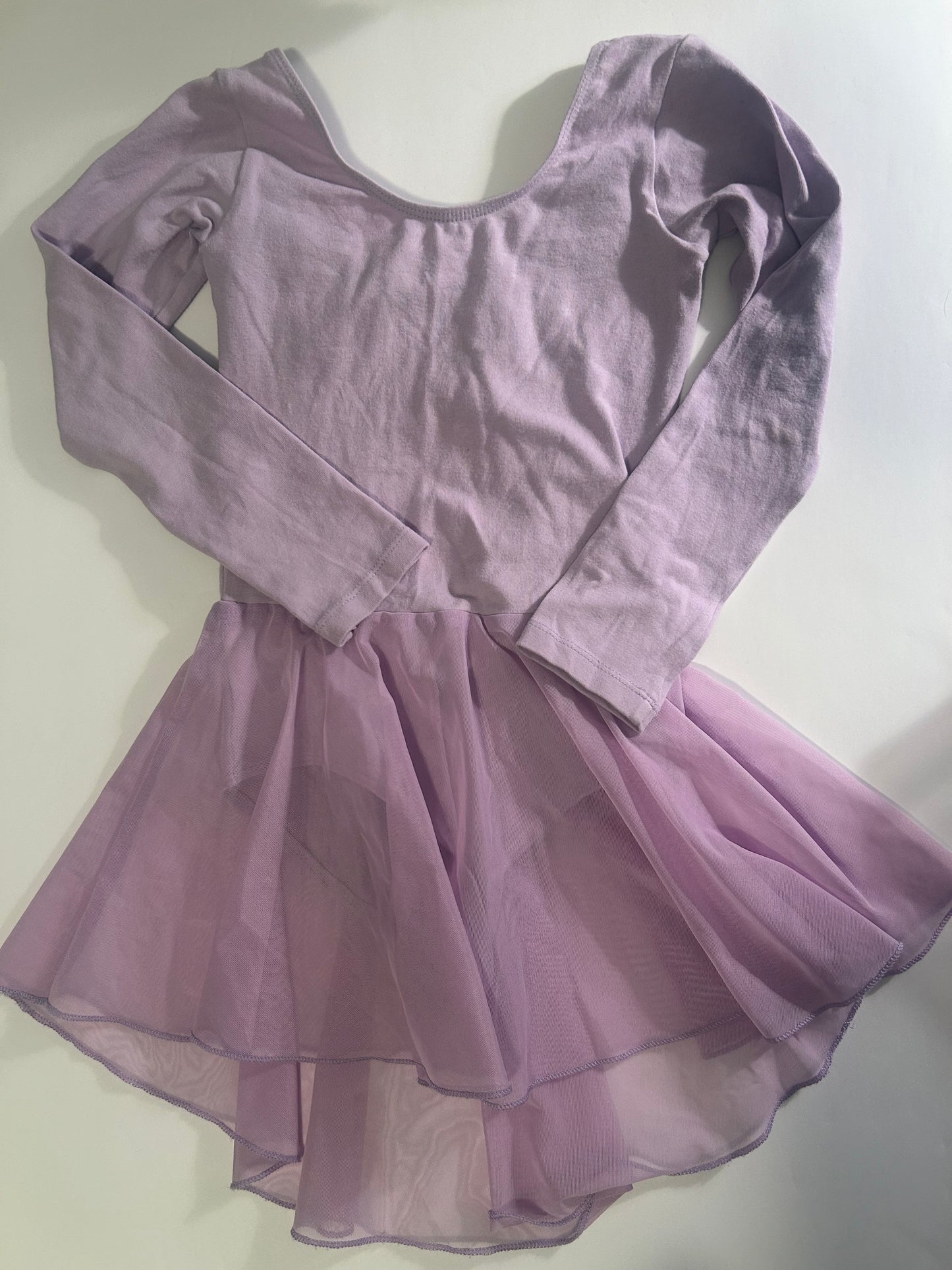 Seller #145 lavender long sleeve dance leotard size 6-7 VGUC