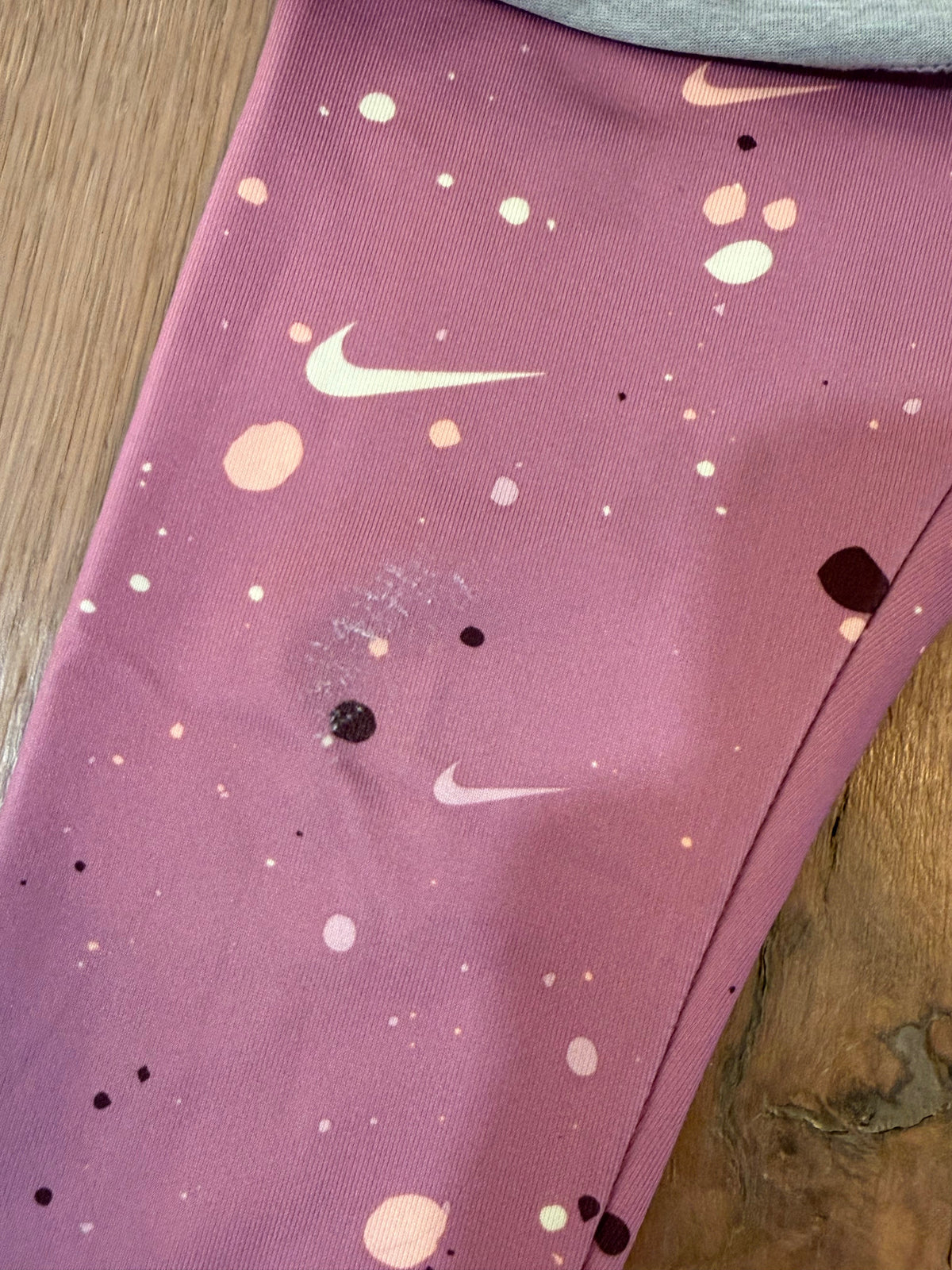 #21 • Girls • Nike • 3T • VGUC