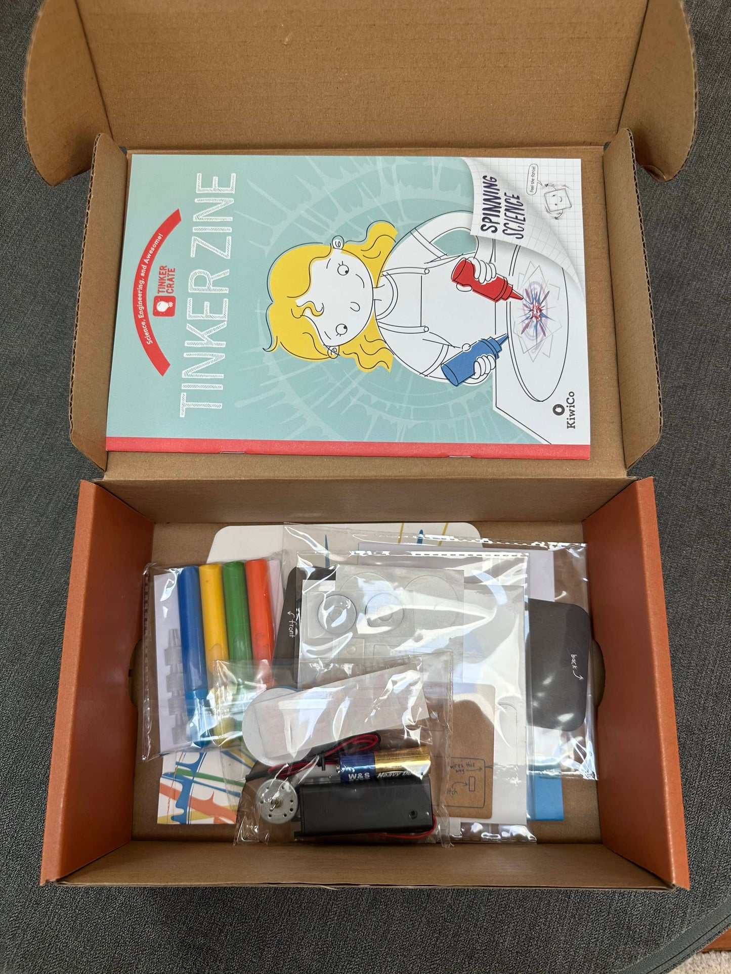 #163 Brand New KiwiCo Tinker Crate Spin Art Machine (1 of 2)