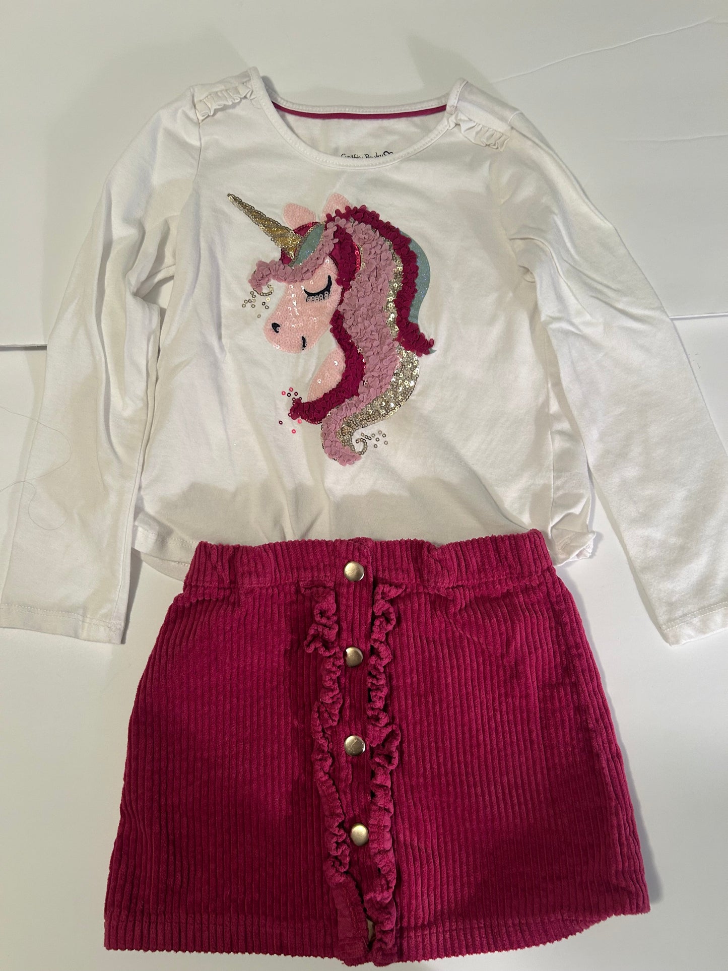 REDUCED Seller #145 size 5-6 unicorn sequin skirt set VGUC