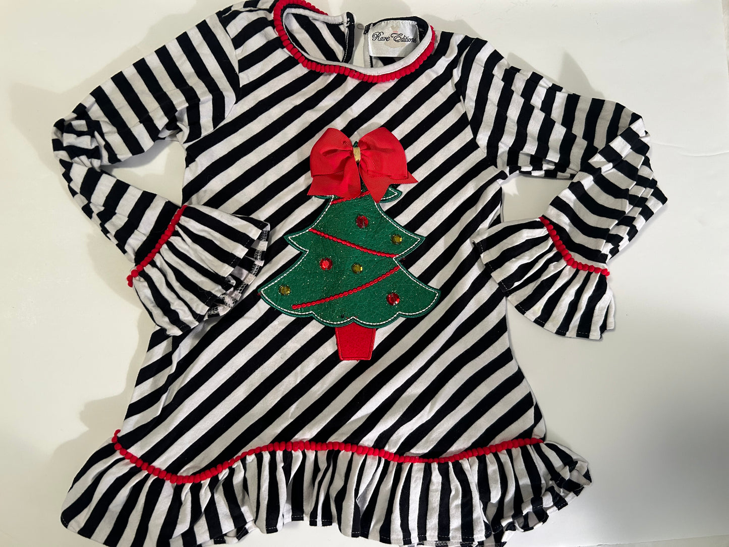 Seller #145 Rare Editions size 6 Christmas top VGUC