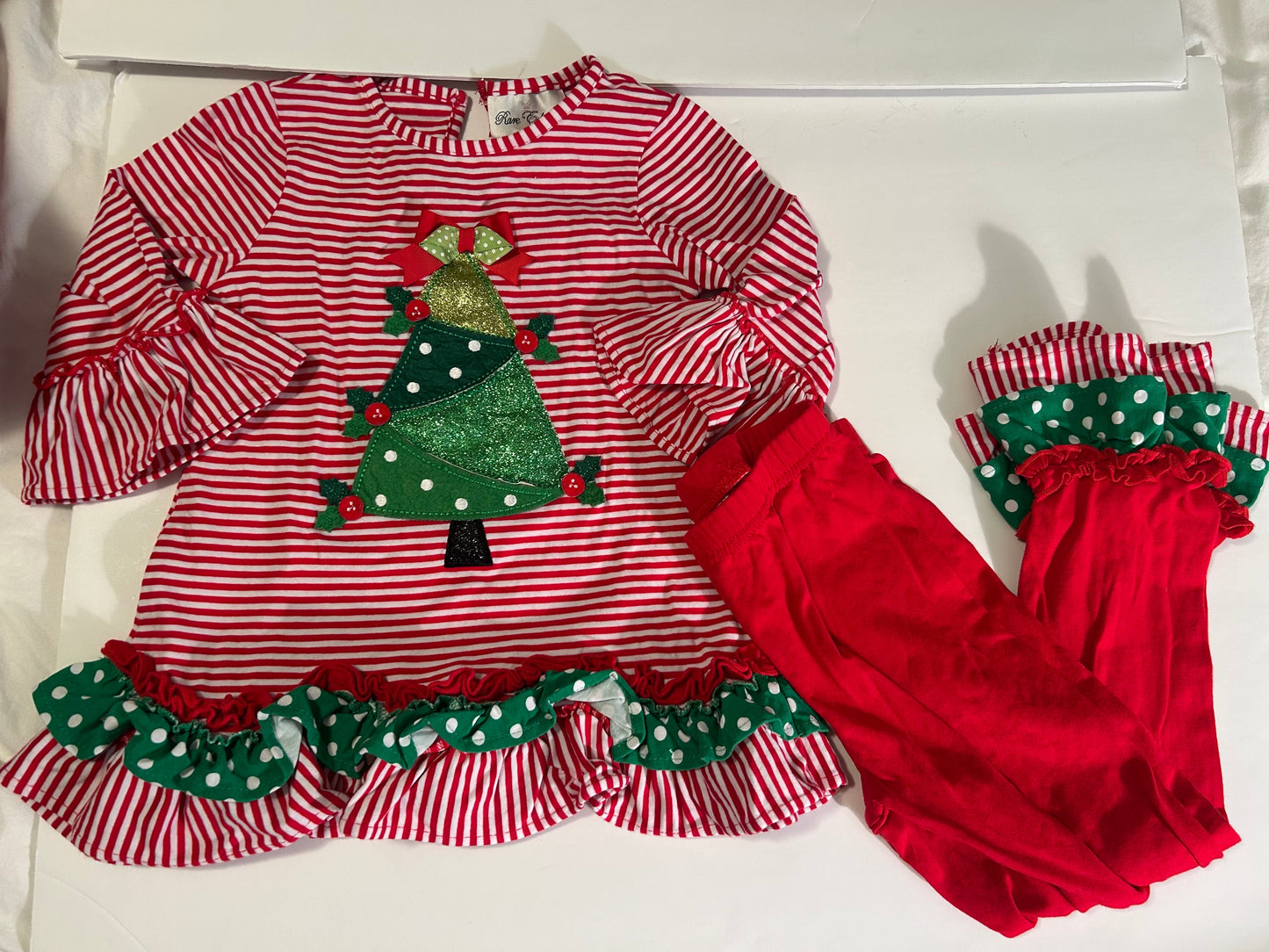 REDUCED Seller #145 Rare Editions size 6 Christmas too and ruffle leggings VGUC