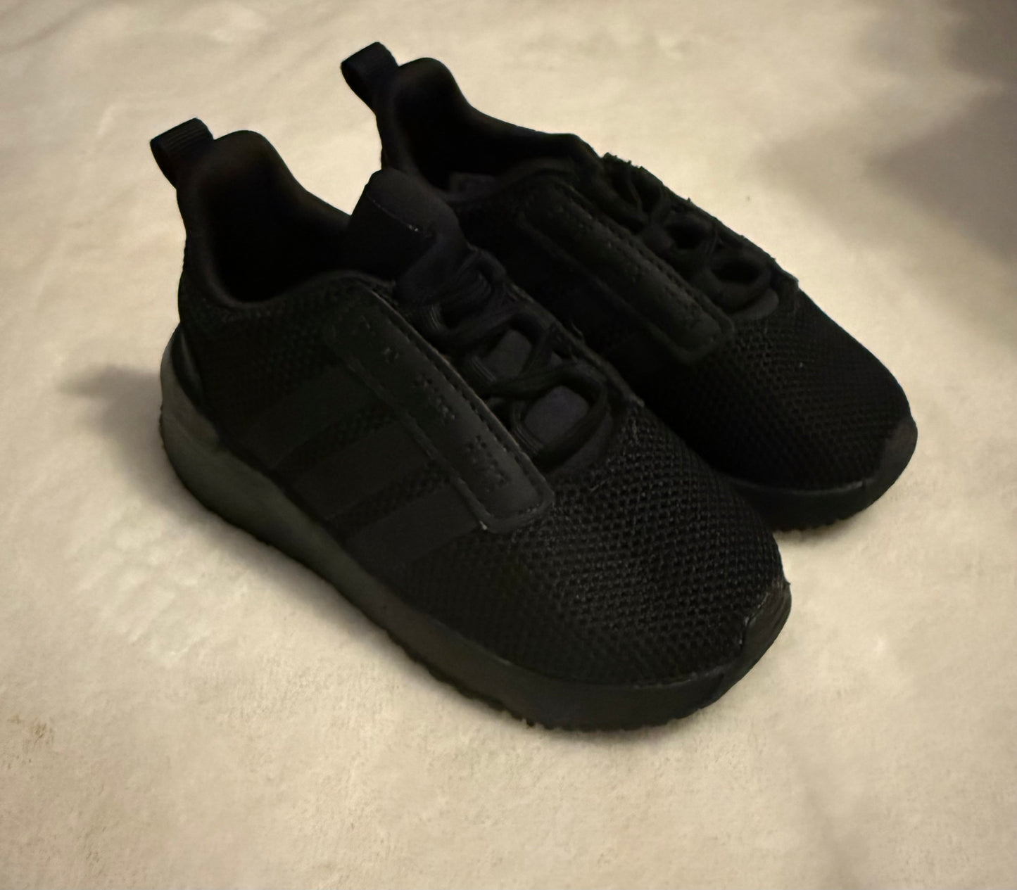 Seller #66 Boys 6C Black Adidas Shoes