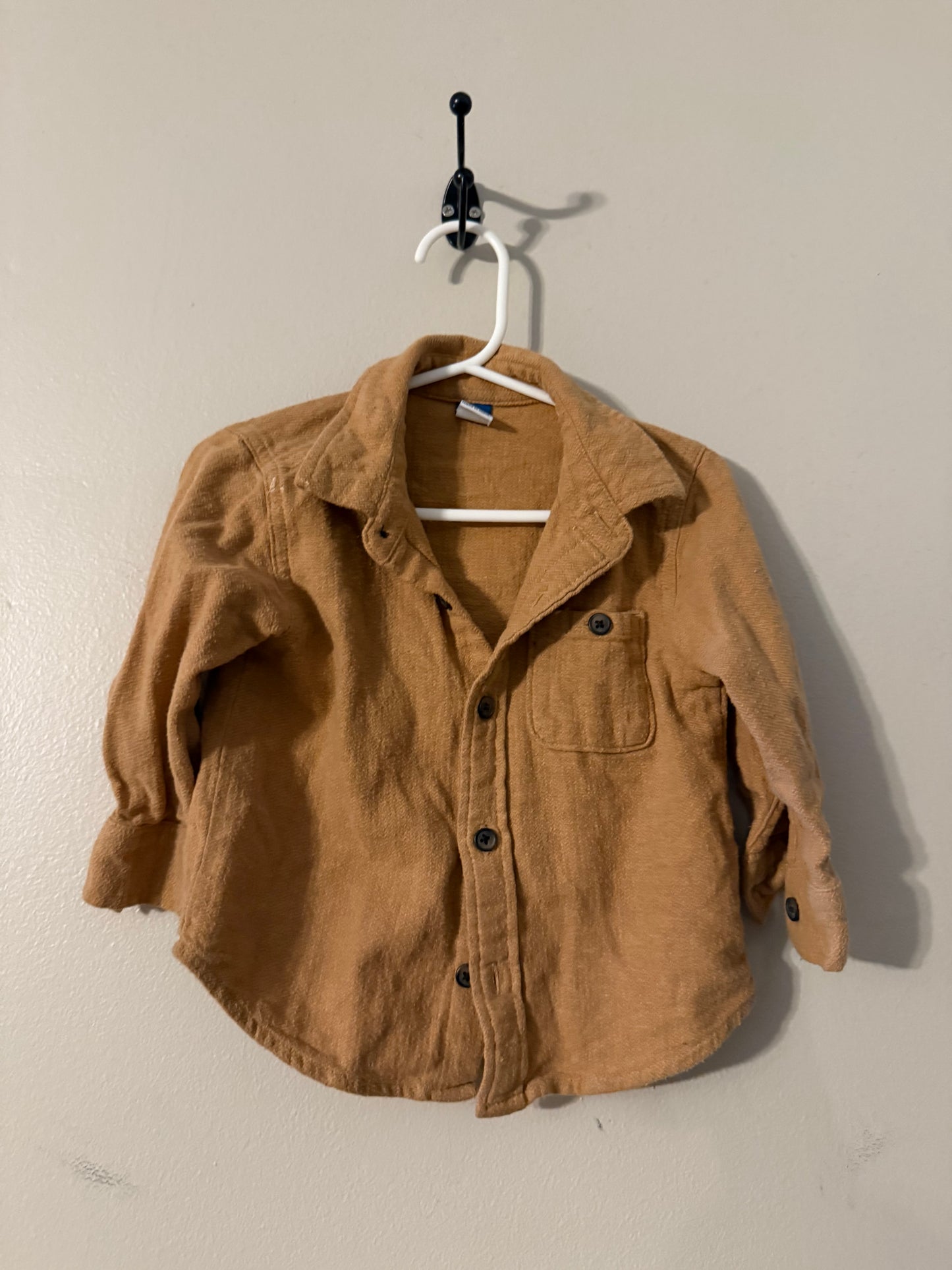 Seller #66 Boys Old Navy 18-24 Mo Button Up Tan
