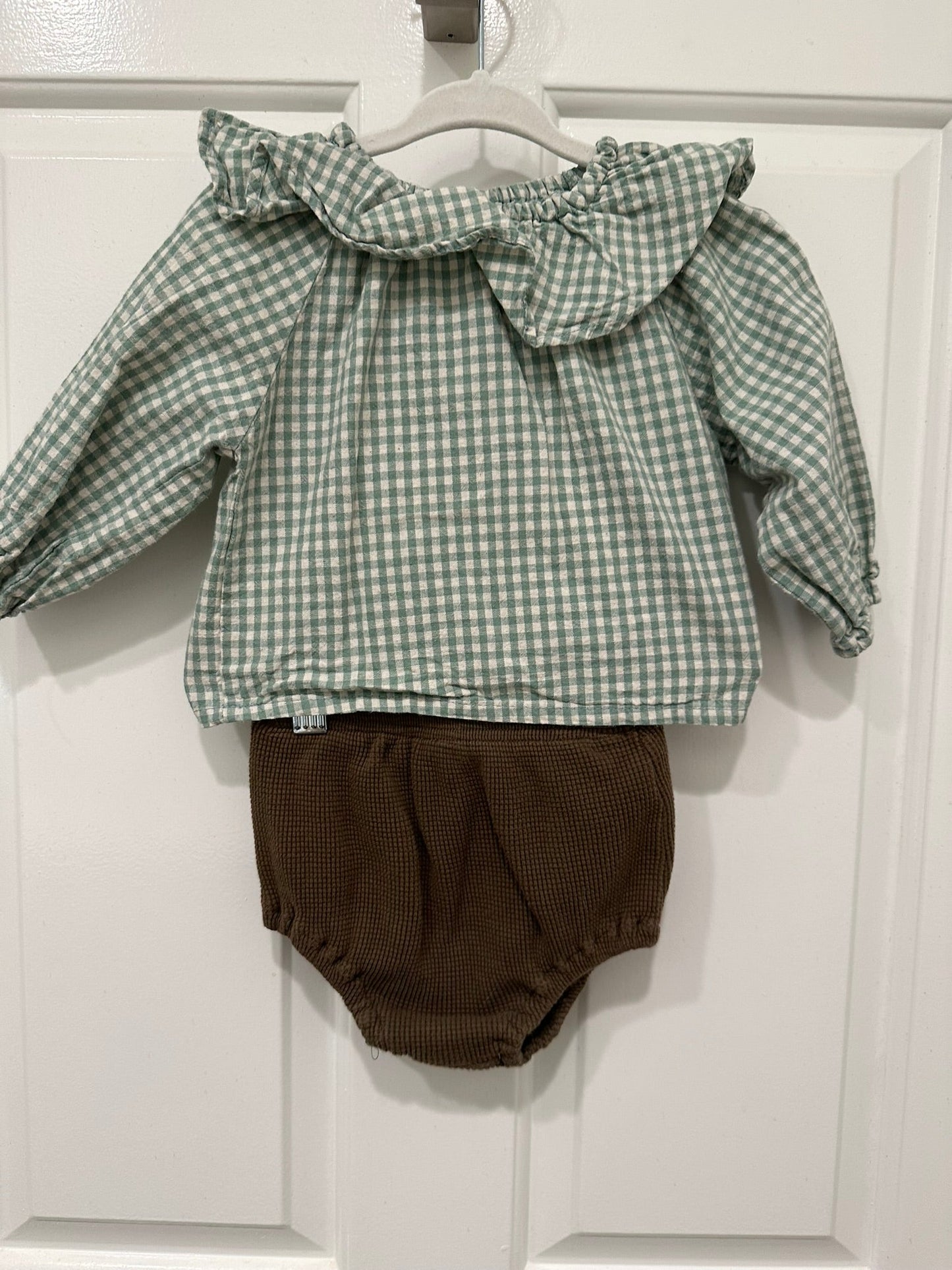 #85 Green gingham blouse and bloomers, infant girls 6-12m