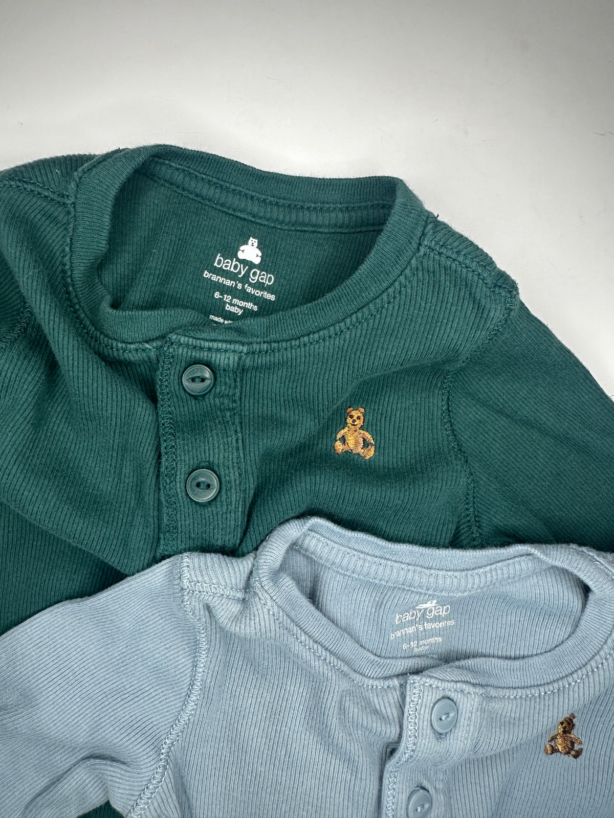 Seller #40 Baby GAP long-sleeve onesie bundle size 6-12 month6-12