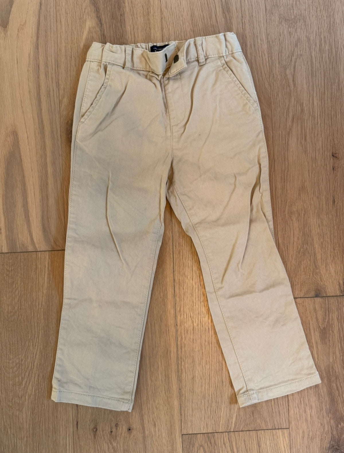 #21 • Boys • The Children's Place • 4T • EUC