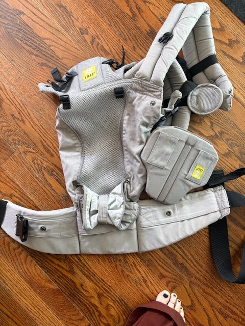 #36 Lille baby carrier in grey