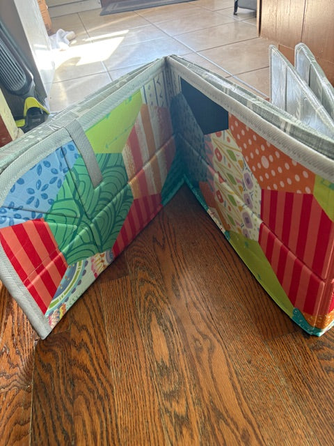 #36 Infantino doubles sided playmat