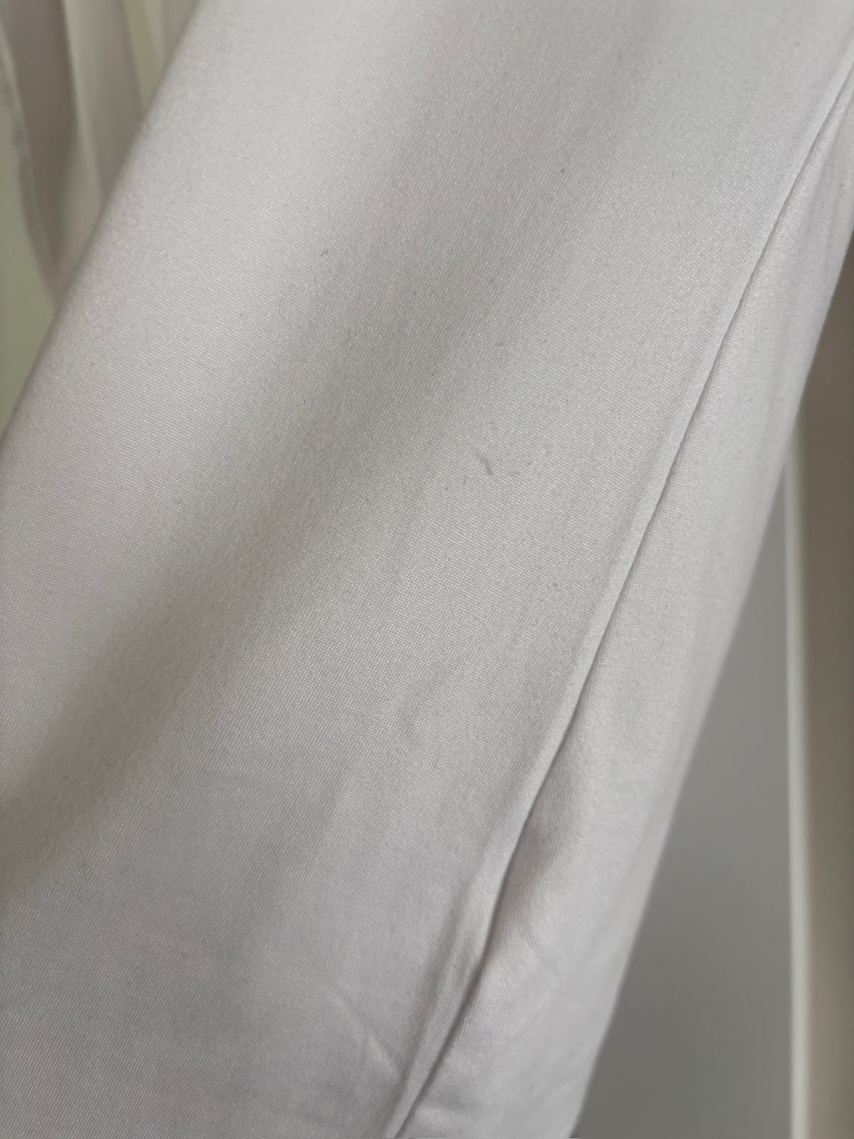 Seller #105 - Women's Medium White 32 Degrees Long Sleeve Shirt GUC