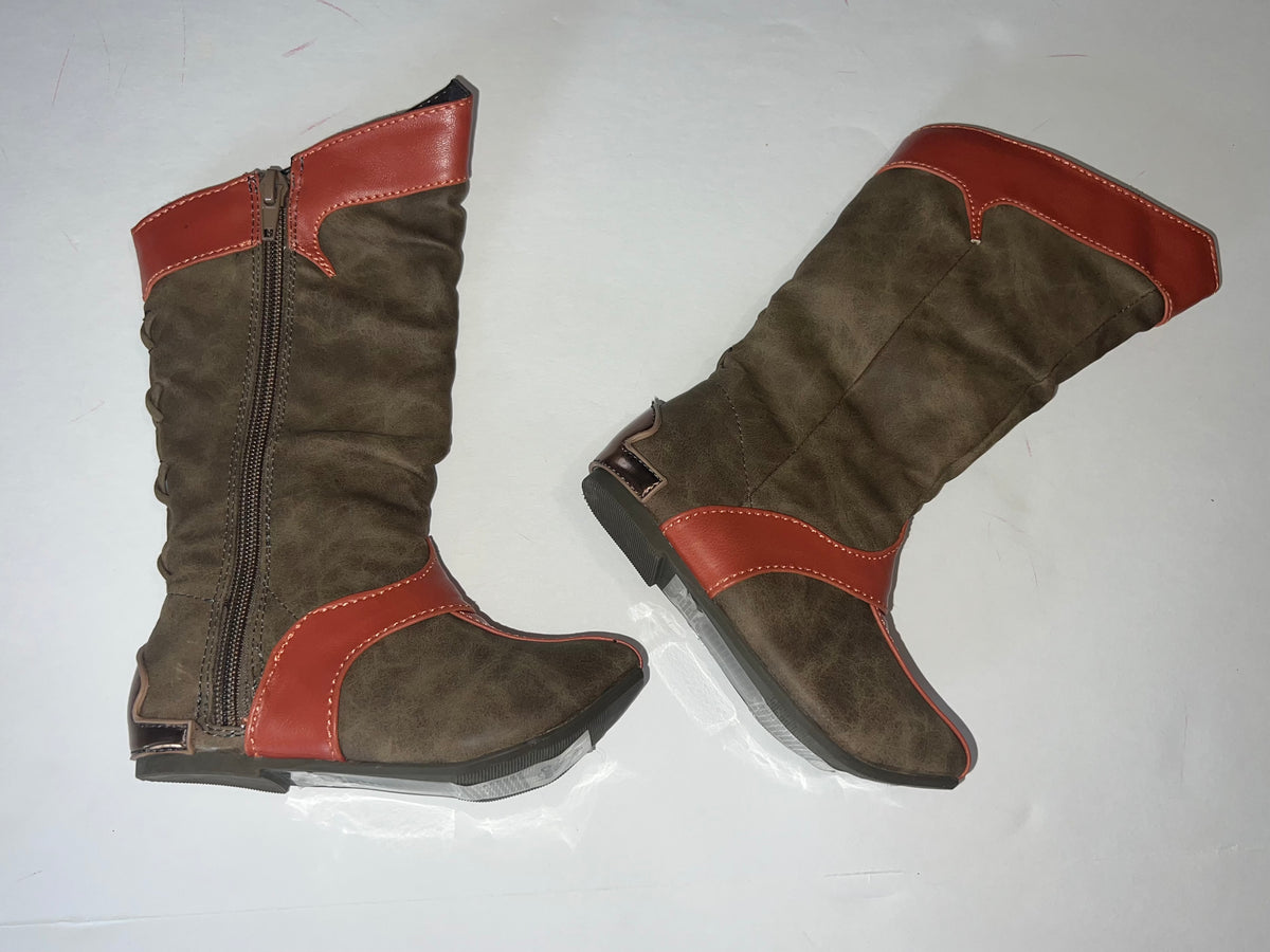 #180 Disney Raya boots size 7/8c