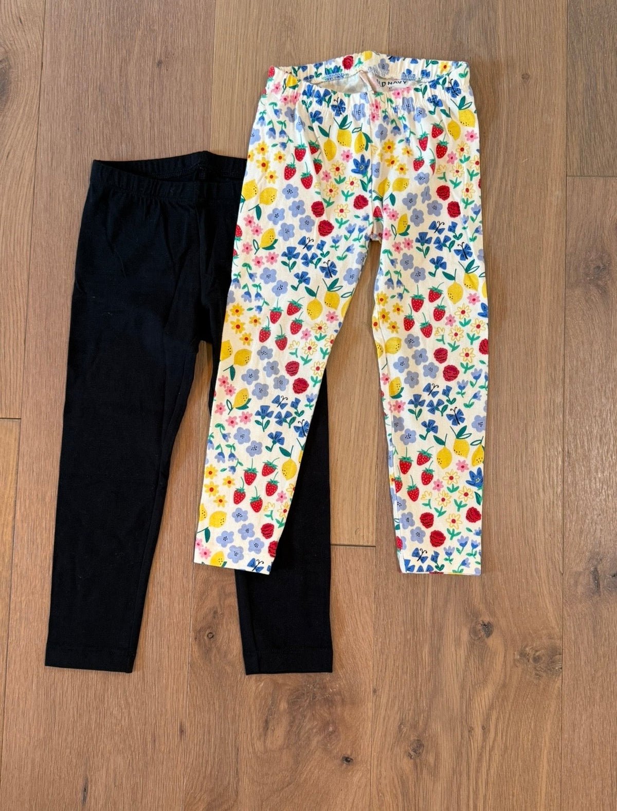 #21 • Girls • Old Navy • 3T • EUC