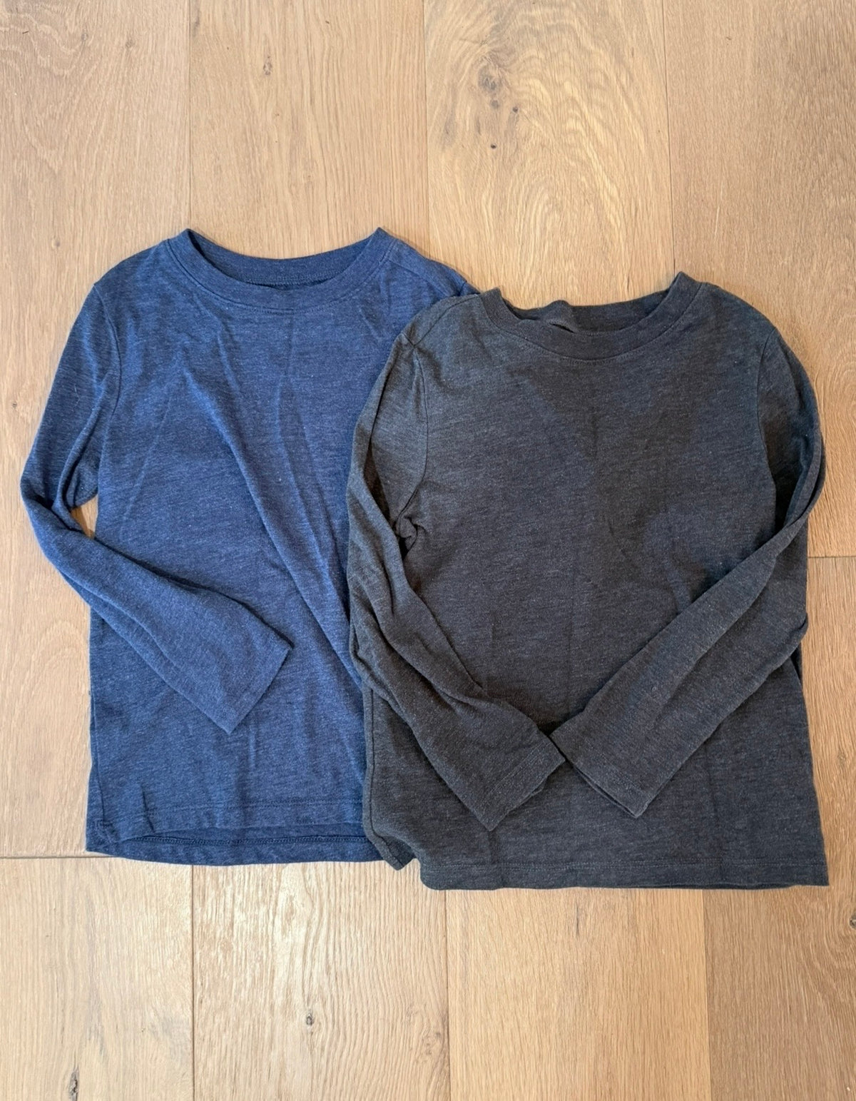 #21 • Boys • Old Navy • 5T • VGUC