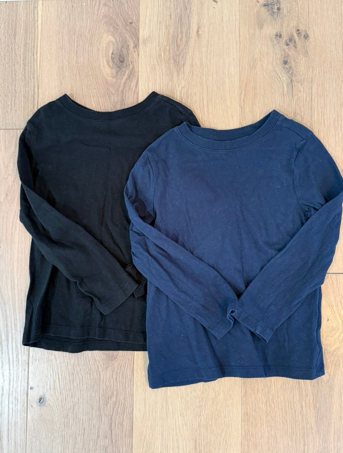 #21 • Boys • Old Navy • 5T • VGUC